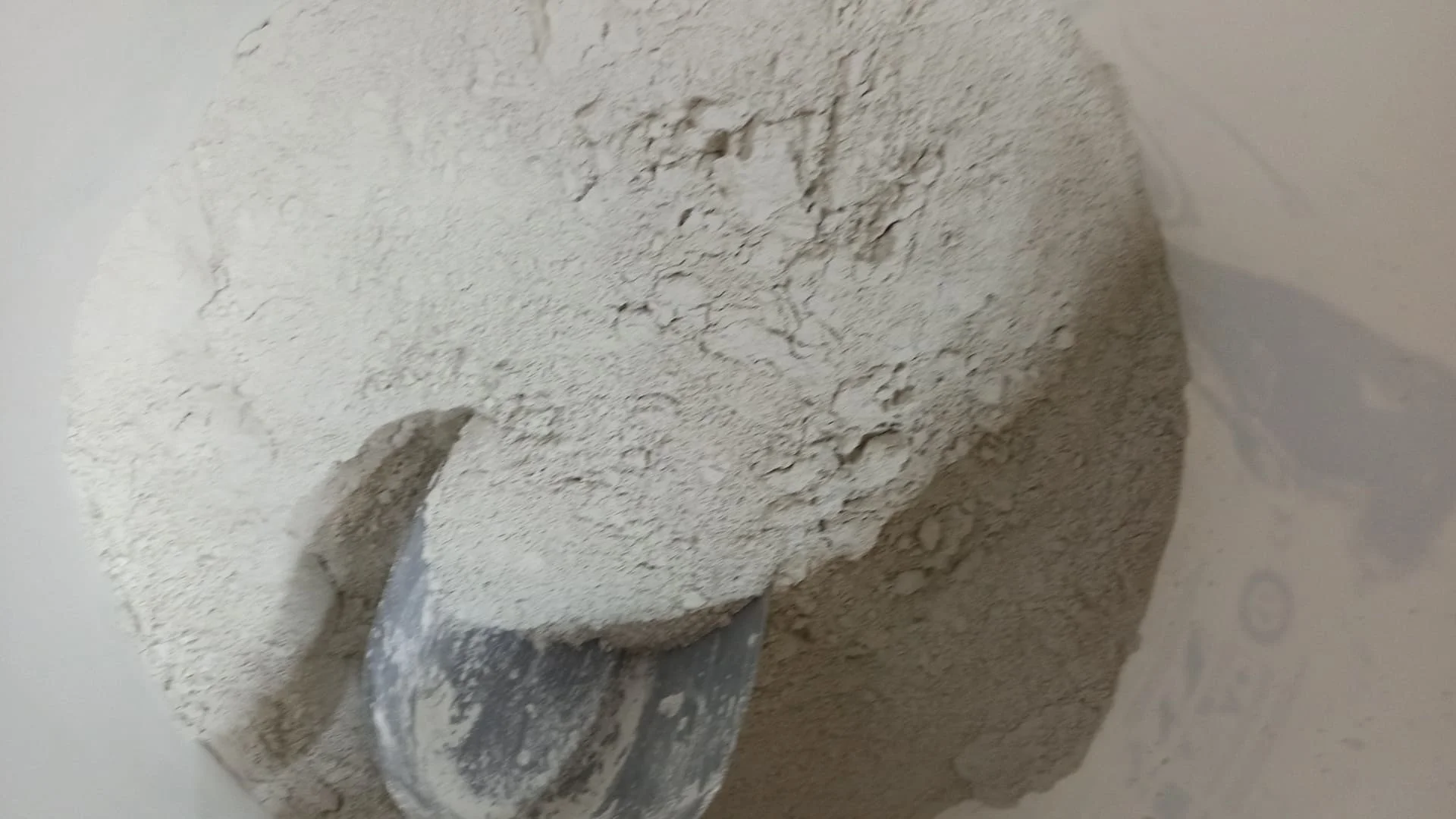Le béton poivre blanc